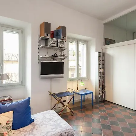 Cozy 4th Floor In Monti Neighborhood Apartment
