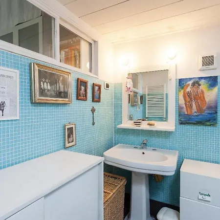 Cozy 4th Floor In Monti Neighborhood דירה רומא
